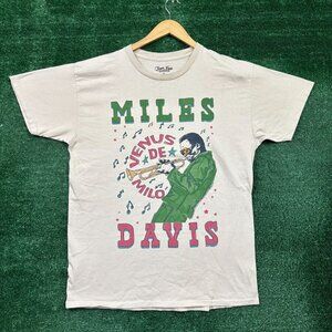 Miles Davis Venus de Milo Jazz Trumpet Icon Oversized T-Shirt Size Medium